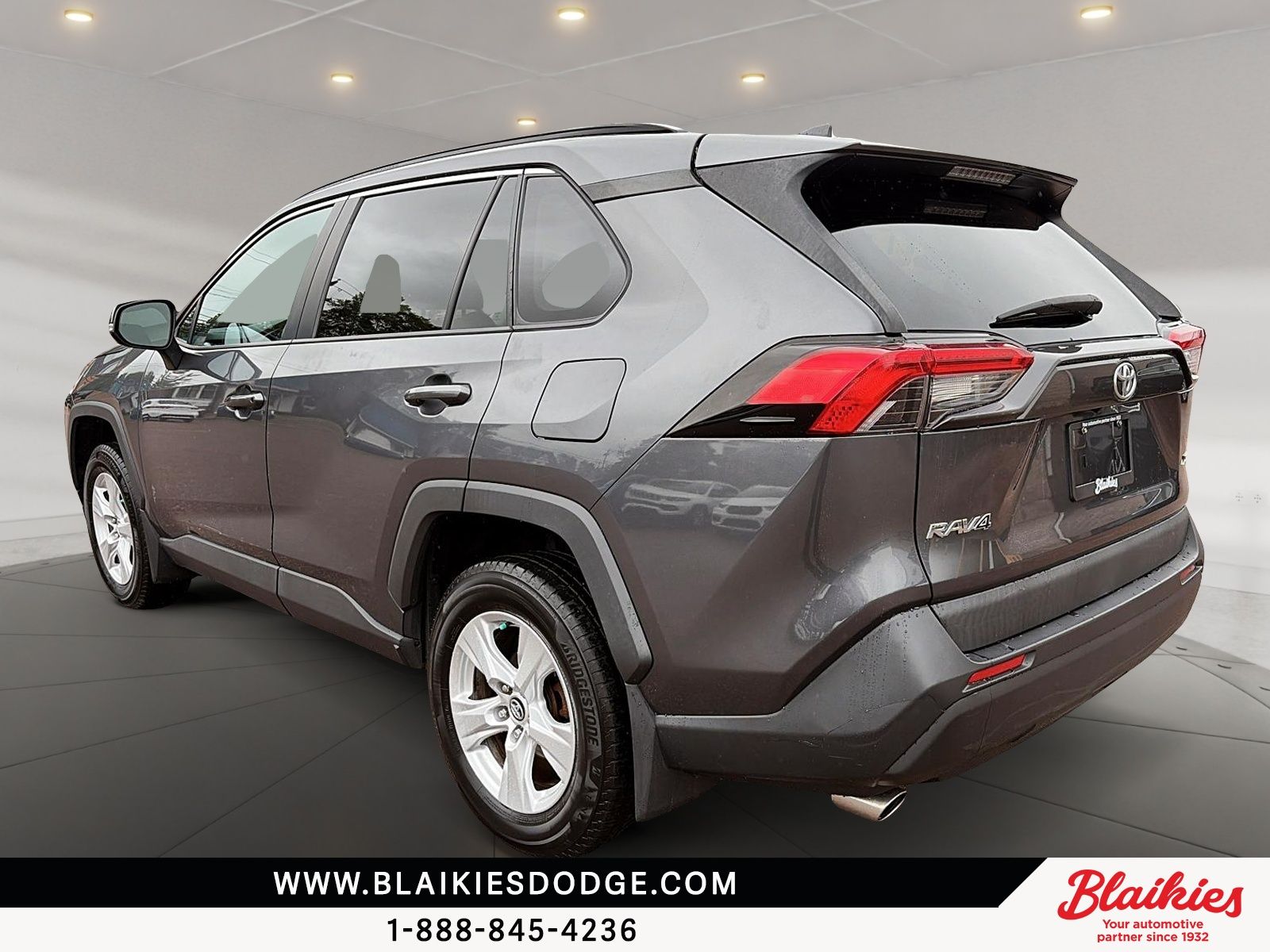 Photo Toyota RAV4 XLE 2019 #4