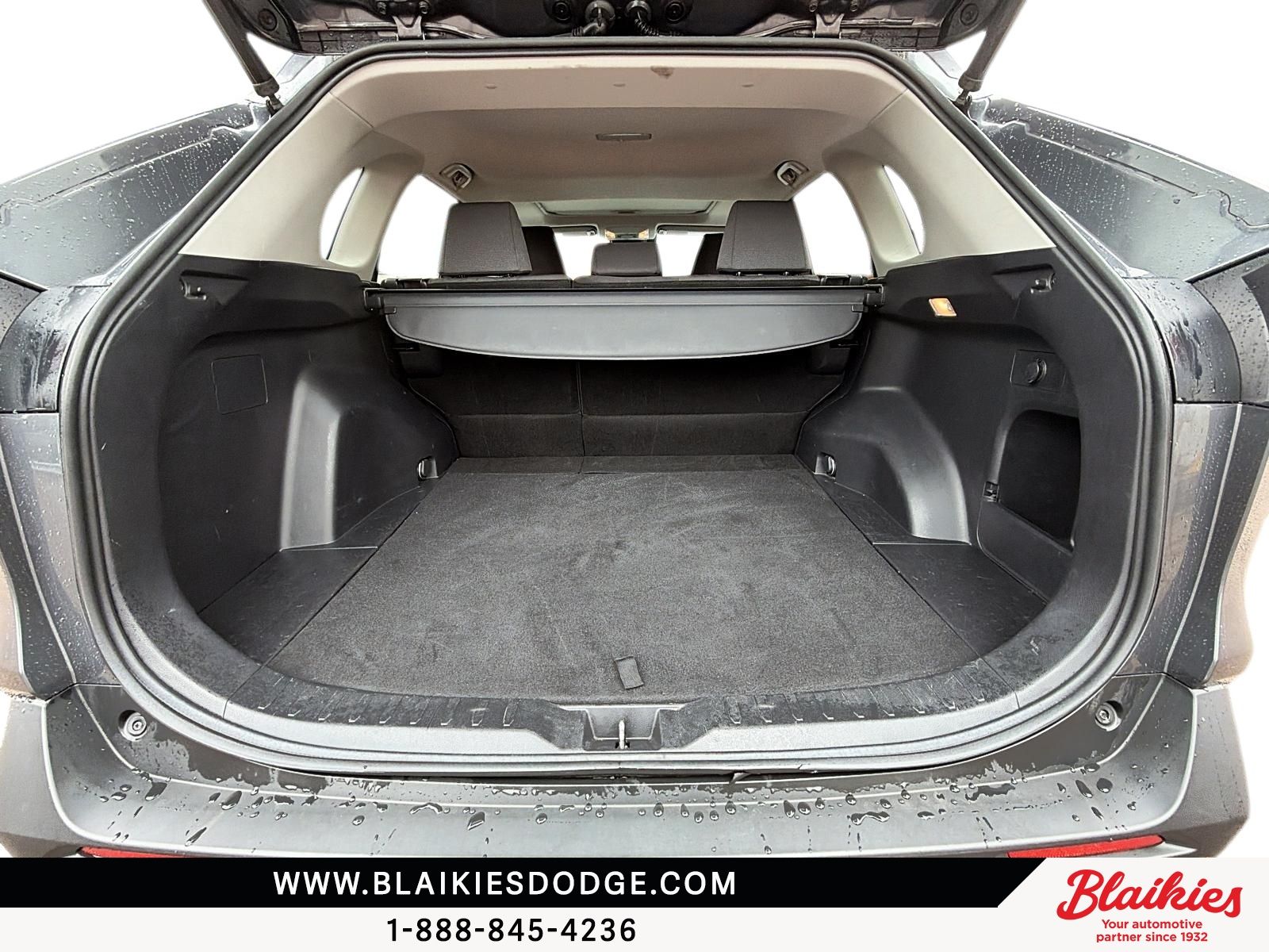 Photo Toyota RAV4 XLE 2019 #6