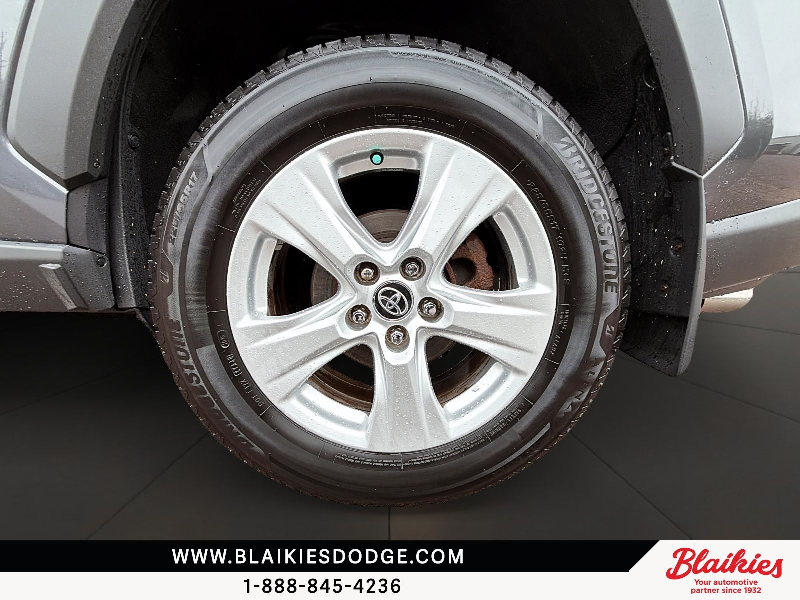 Photo Toyota RAV4 XLE 2019 #7
