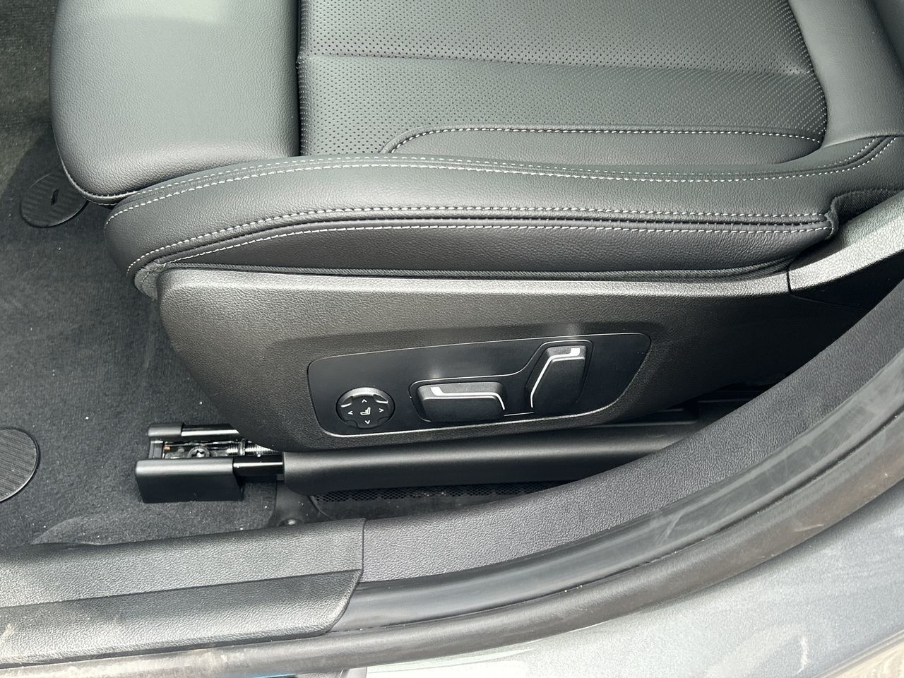 2025 BMW 3 Series Sedan in Aurora, Ontario
