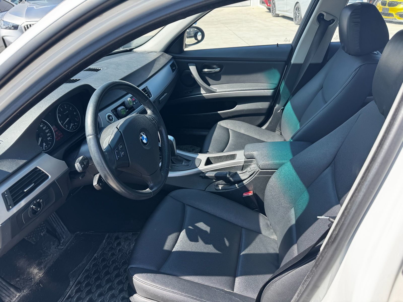 BMW 323i  2007 à Aurora, Ontario