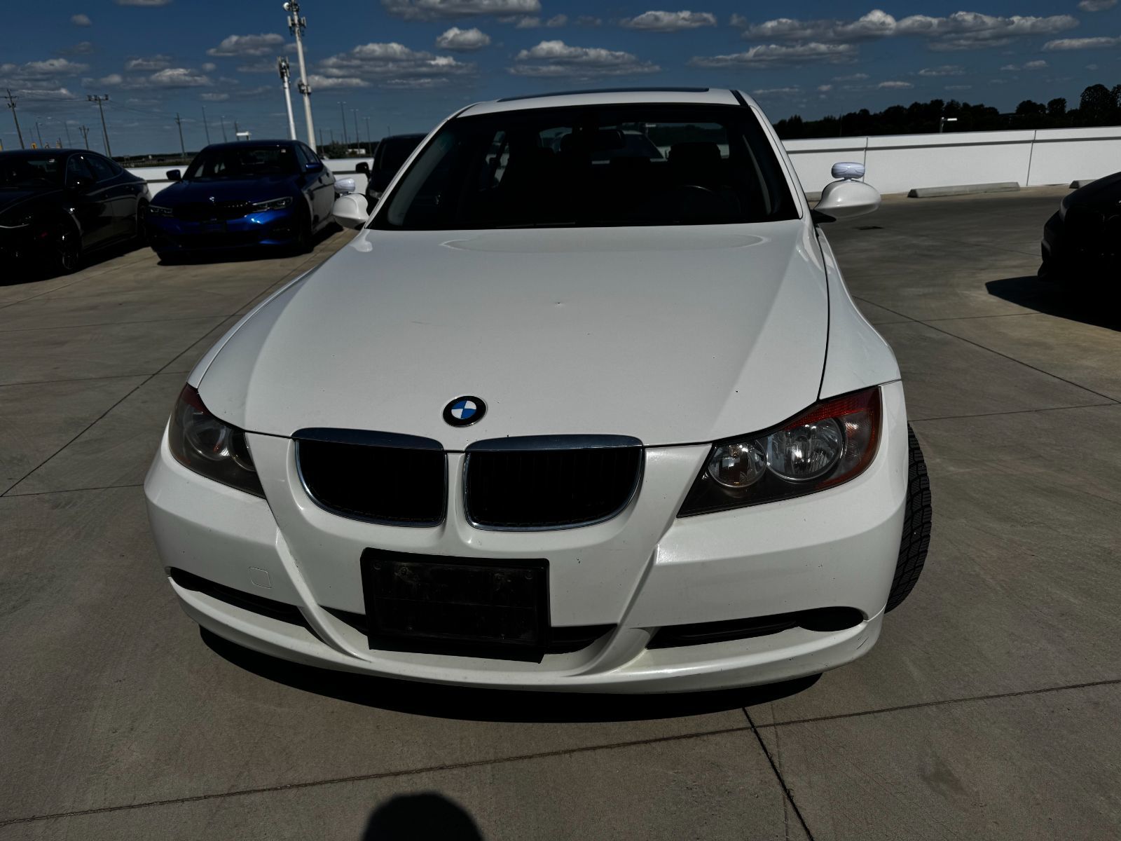 BMW 323i  2007 à Aurora, Ontario