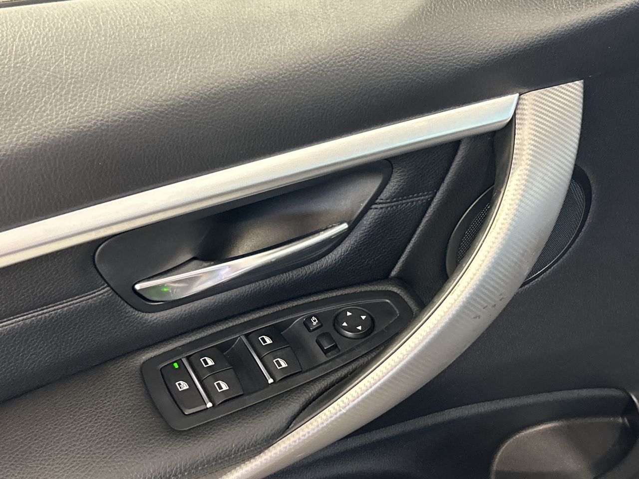 BMW 330e  2018 à Aurora, Ontario