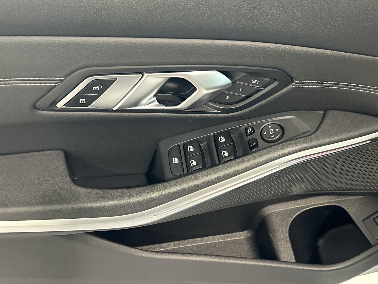 2021 BMW 330i