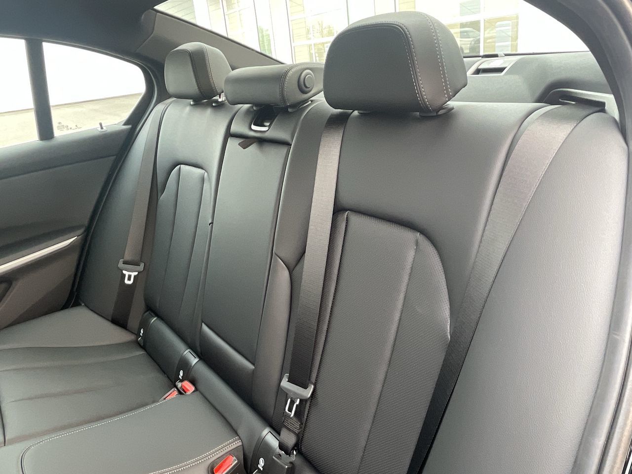 2023 BMW 330i in Aurora, Ontario