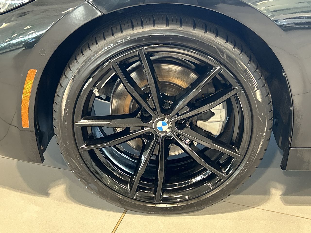 2023 BMW 330i