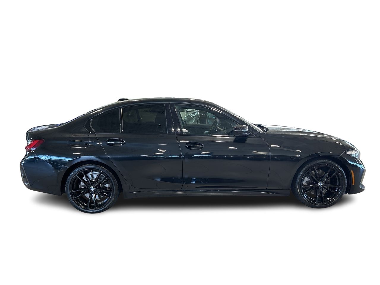 2023 BMW 330i