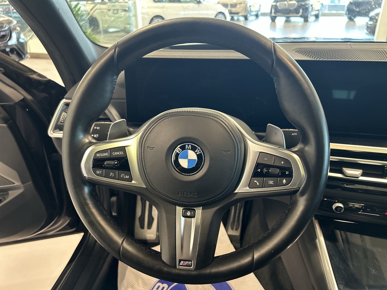 2023 BMW 330i