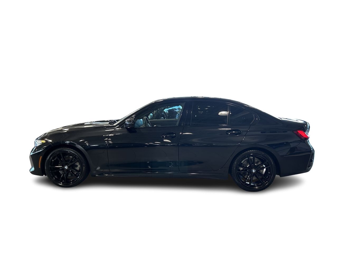 2023 BMW 330i
