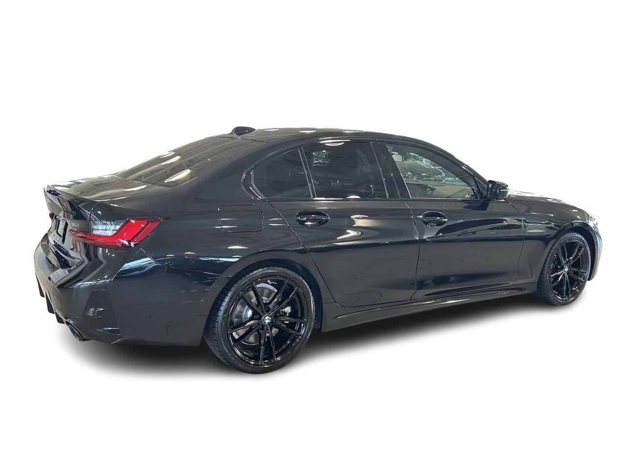 2023 BMW 330i