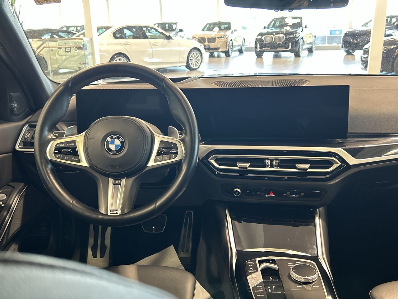 2023 BMW 330i