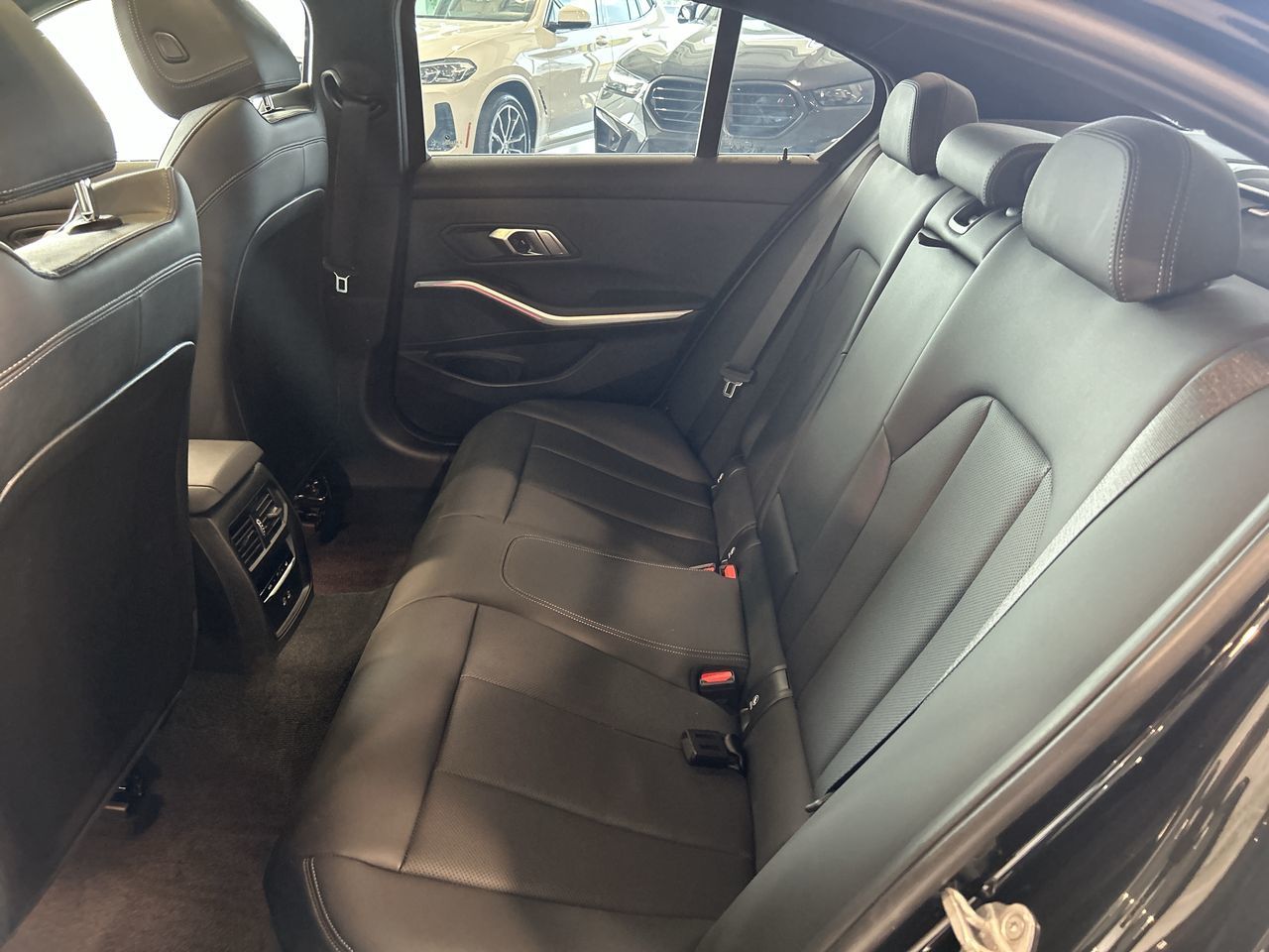 2024 BMW 330i