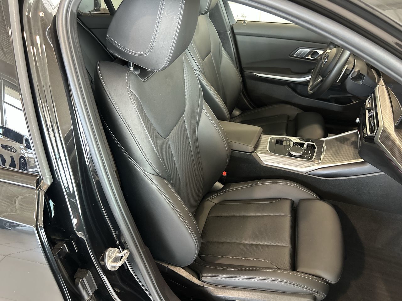 2024 BMW 330i