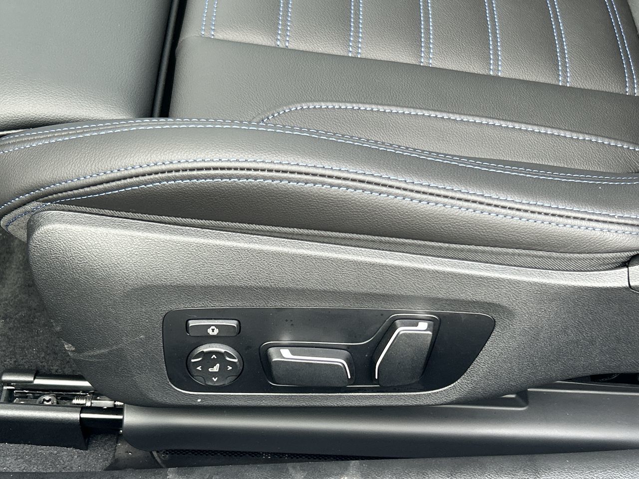 2026 BMW 4 Series Cabriolet