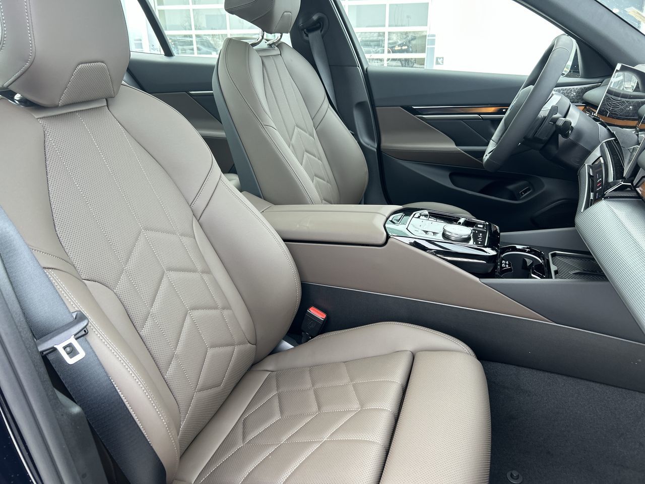 2026 BMW 5 Series Sedan PHEV