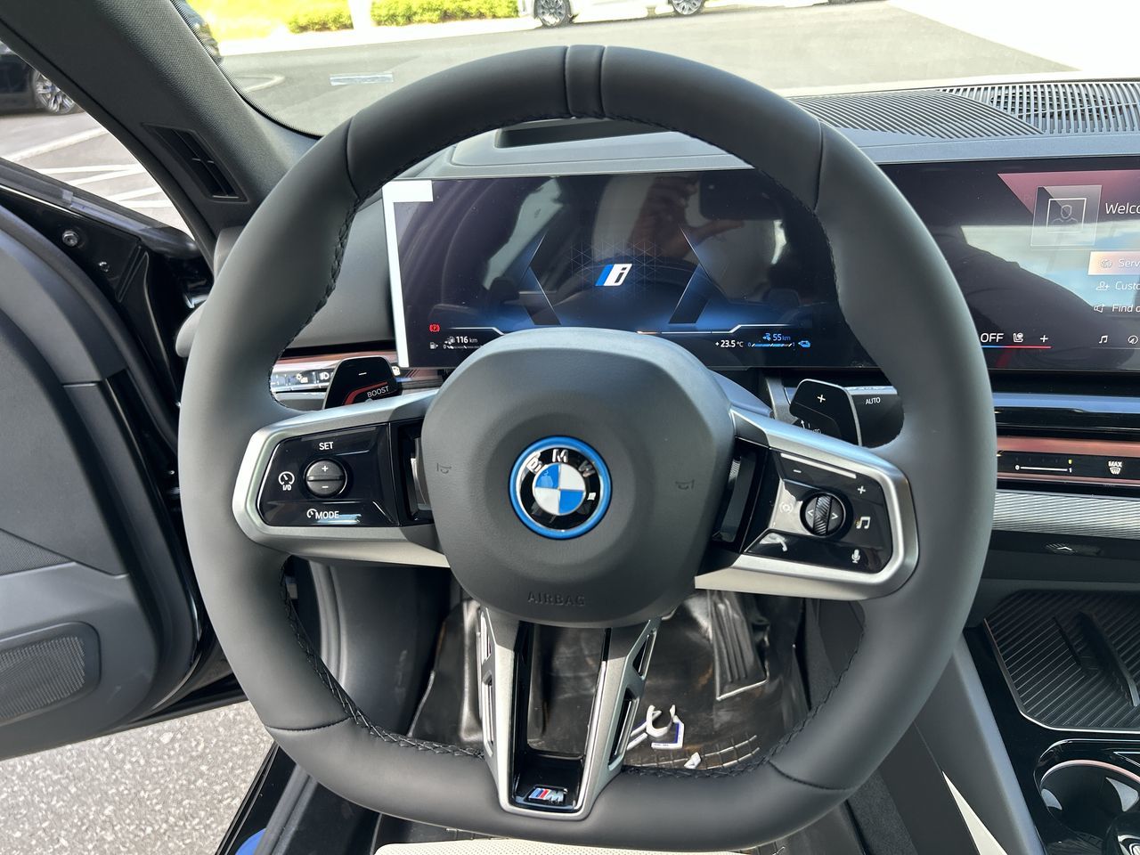 2027 BMW 5 Series Sedan PHEV in Aurora, Ontario