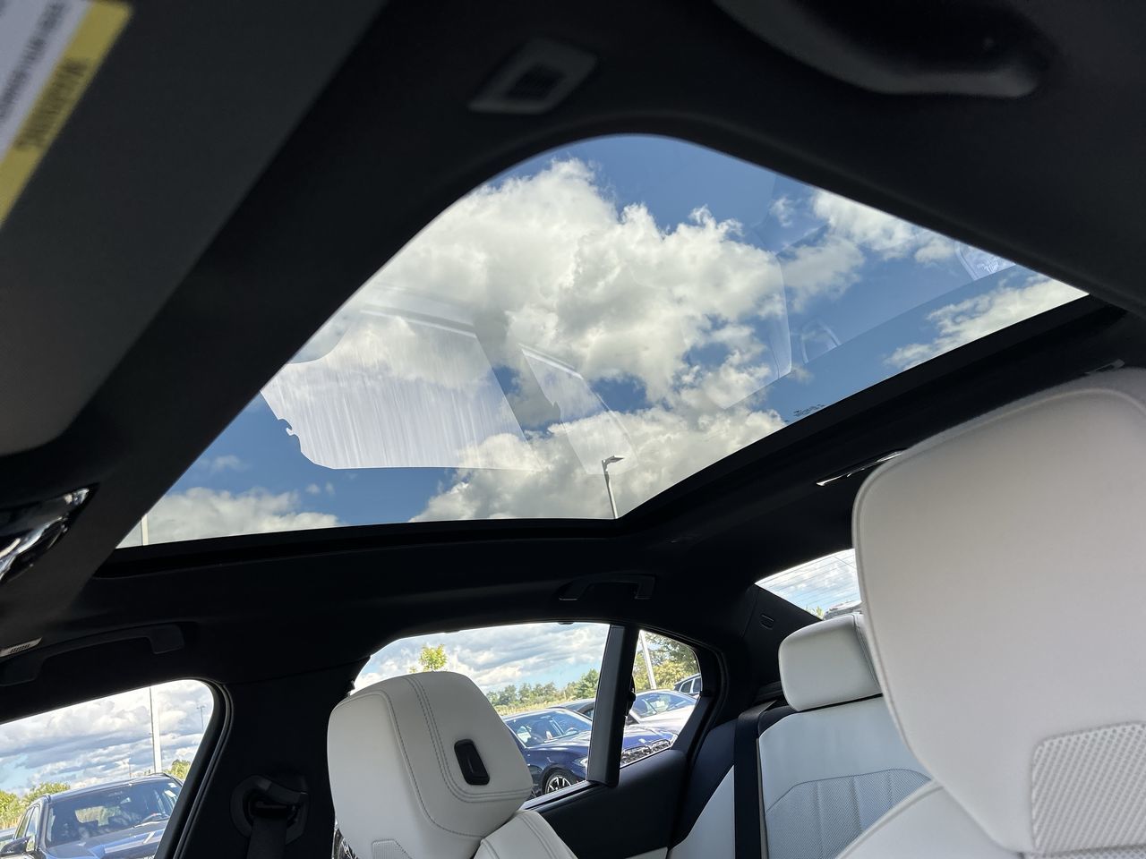 2027 BMW 5 Series Sedan PHEV in Aurora, Ontario