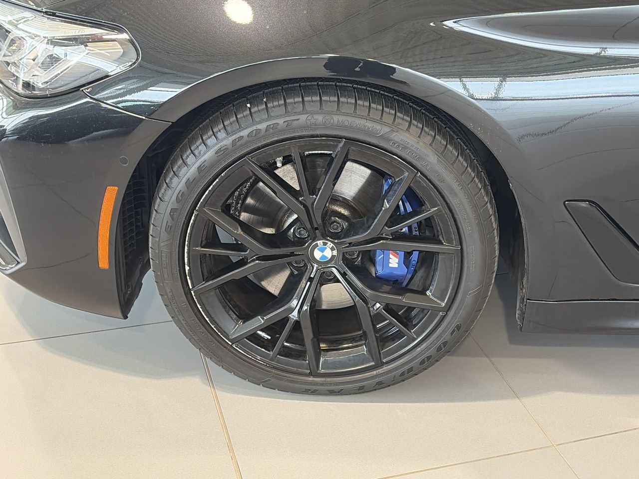 2023 BMW 530i