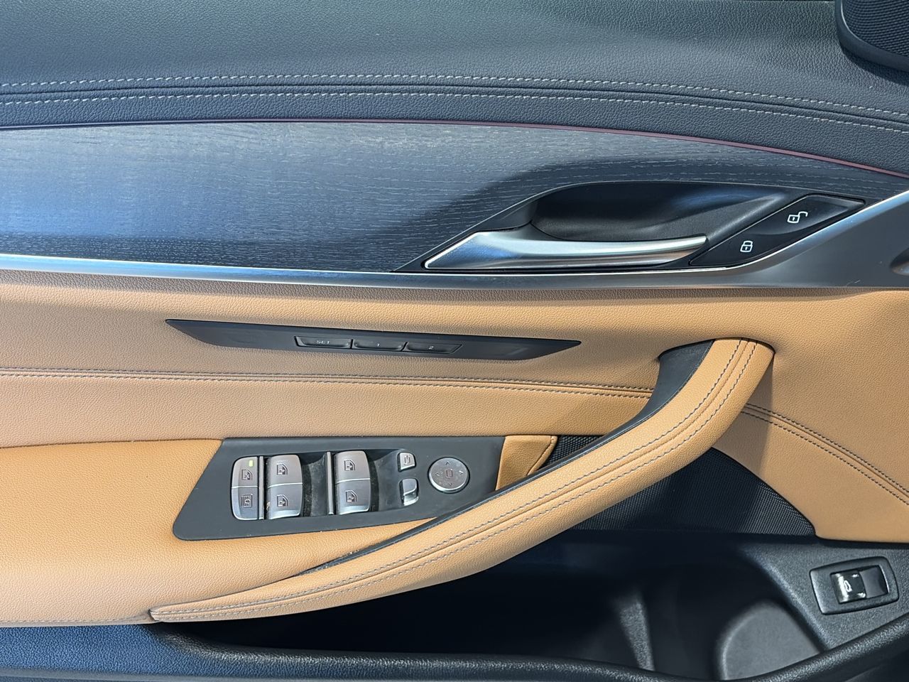 2023 BMW 530i