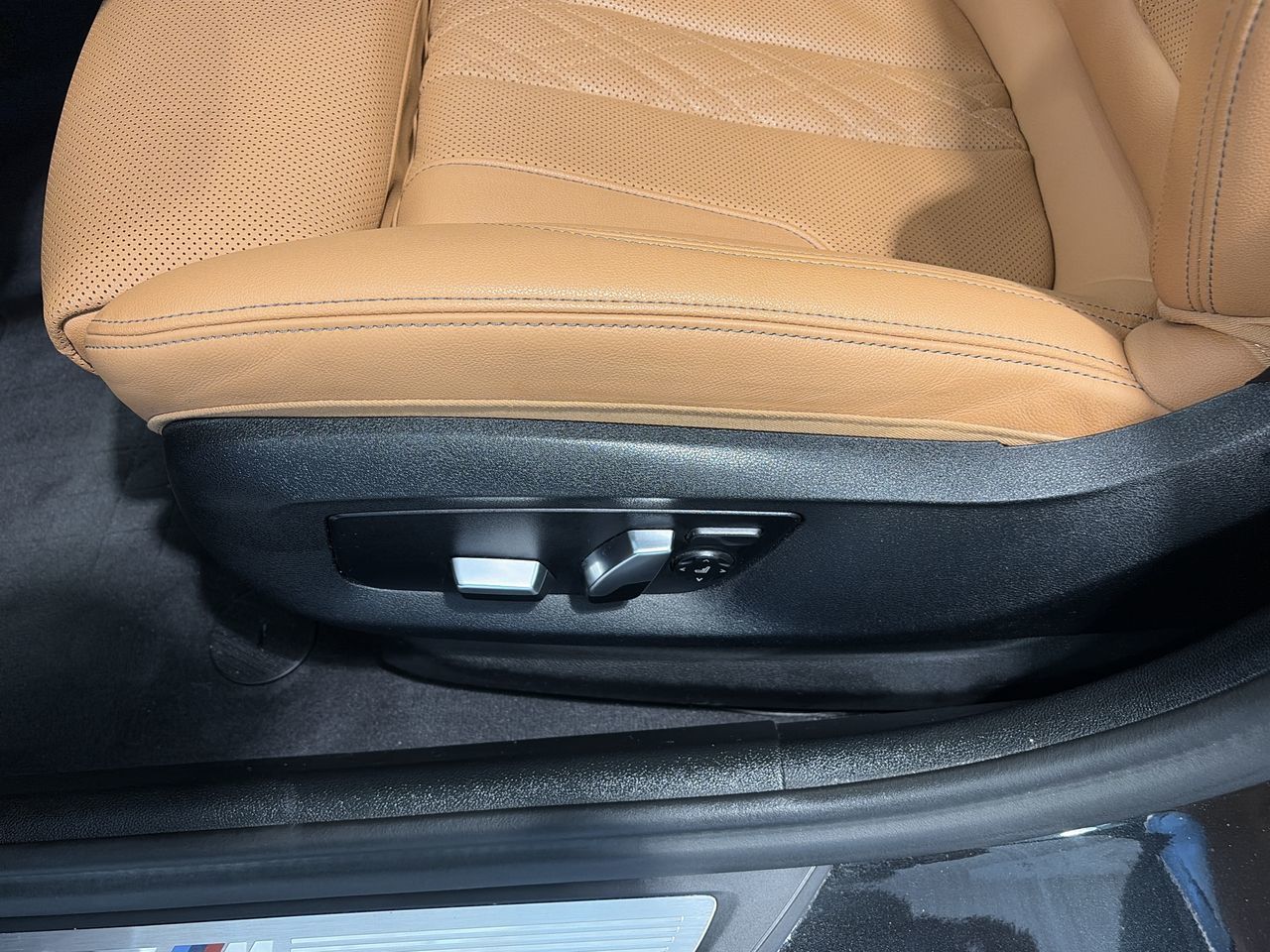 2023 BMW 530i