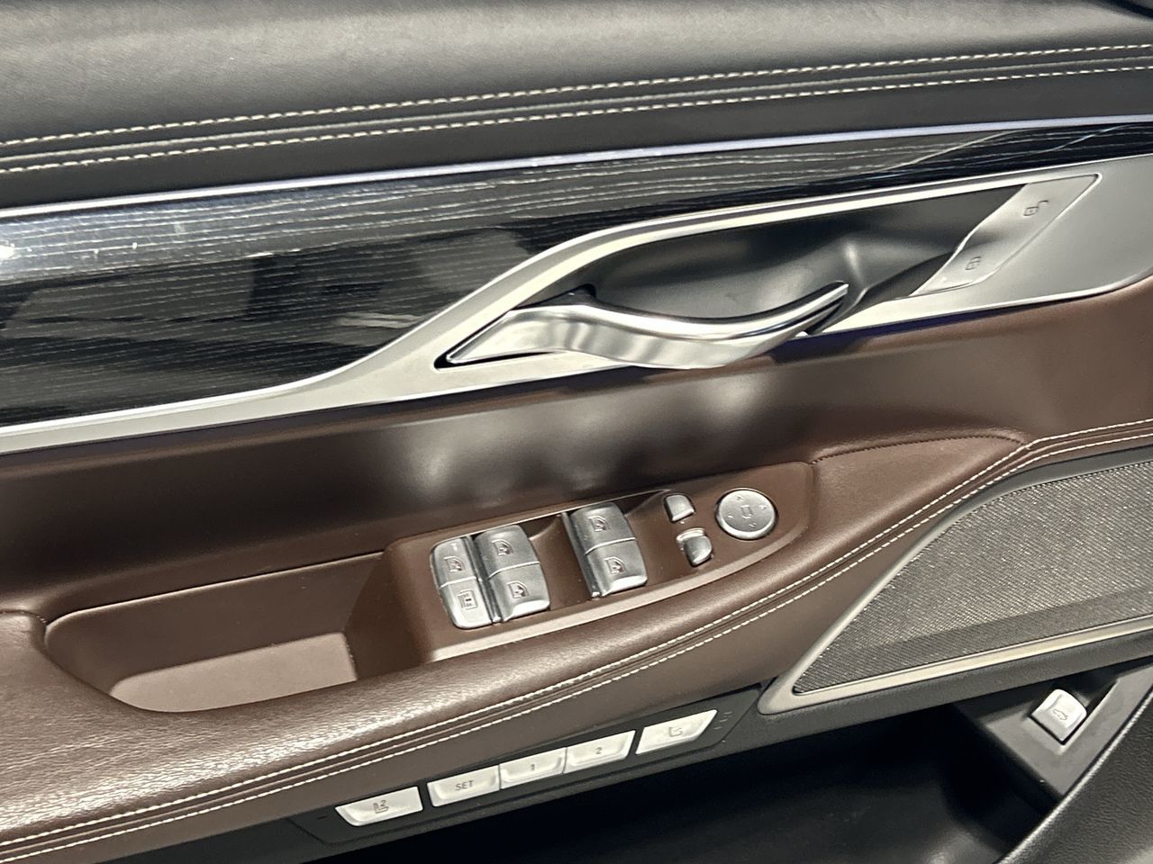 2016 BMW 7 Series in Aurora, Ontario