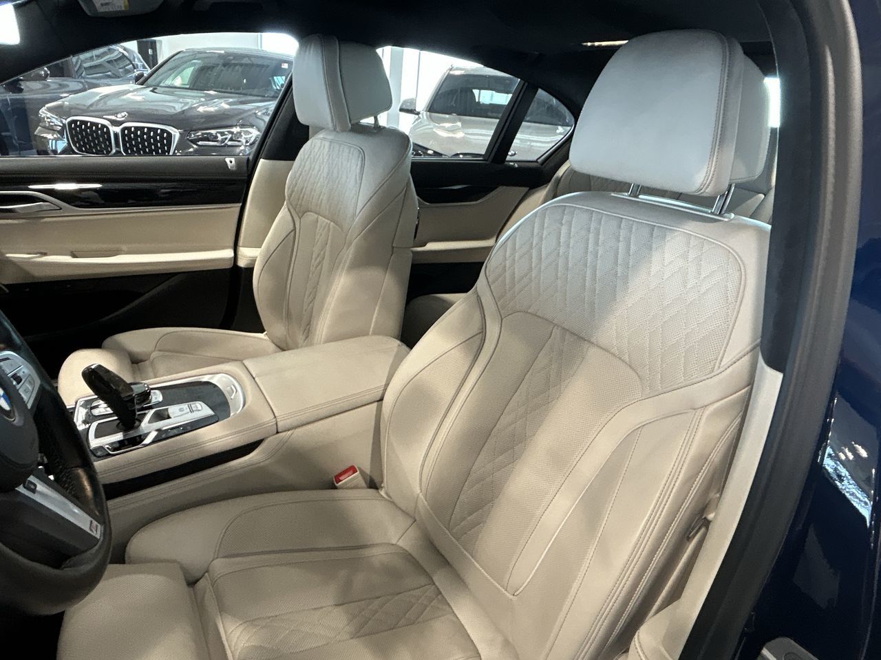 2022 BMW 750I