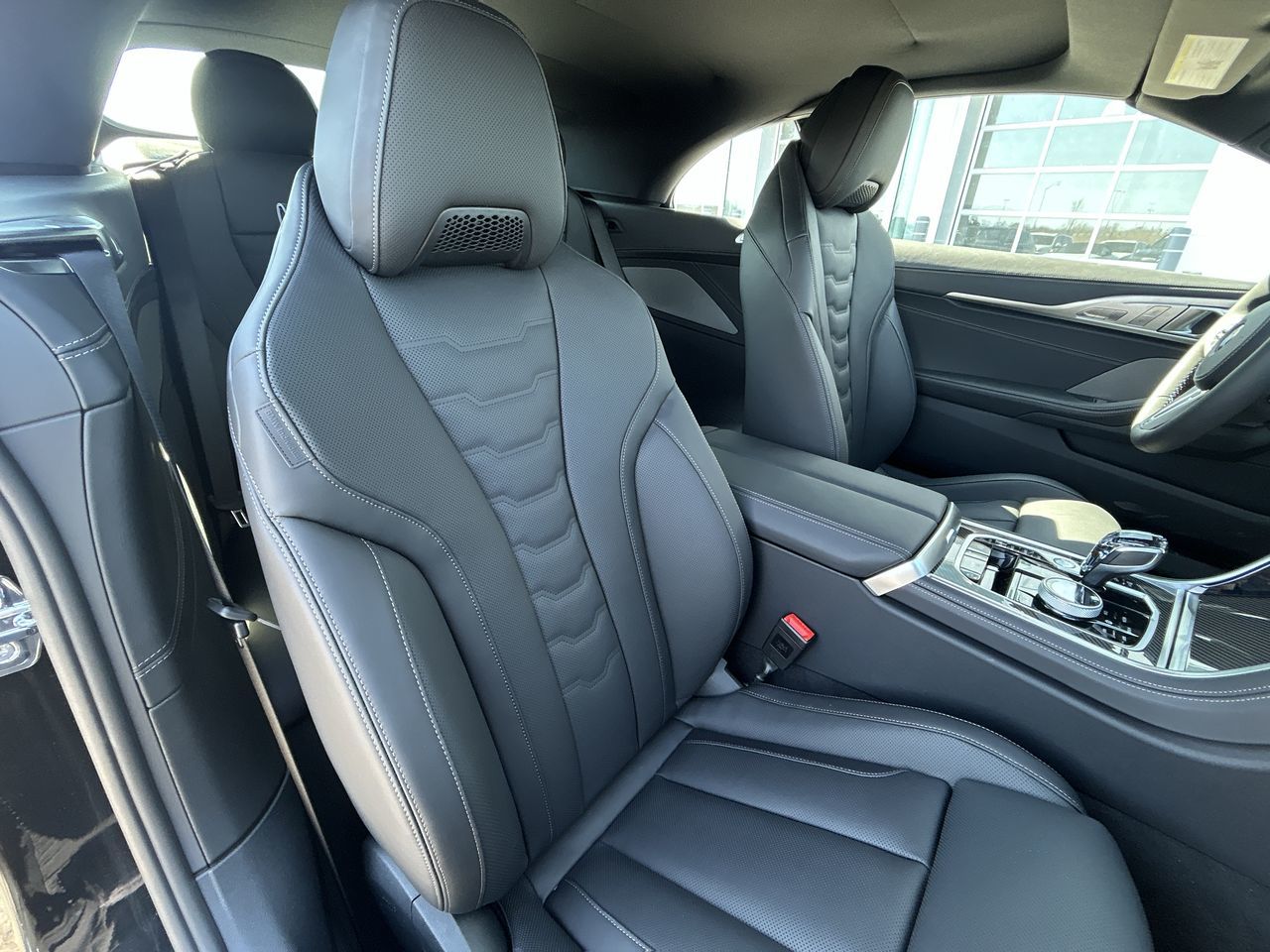 BMW 8 Series Cabriolet  2025 à Aurora, Ontario