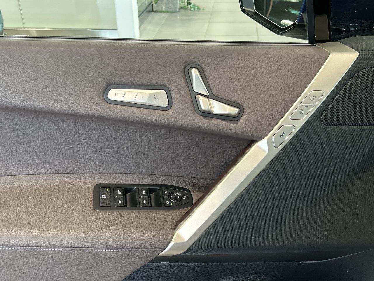 2023 BMW iX in Aurora, Ontario