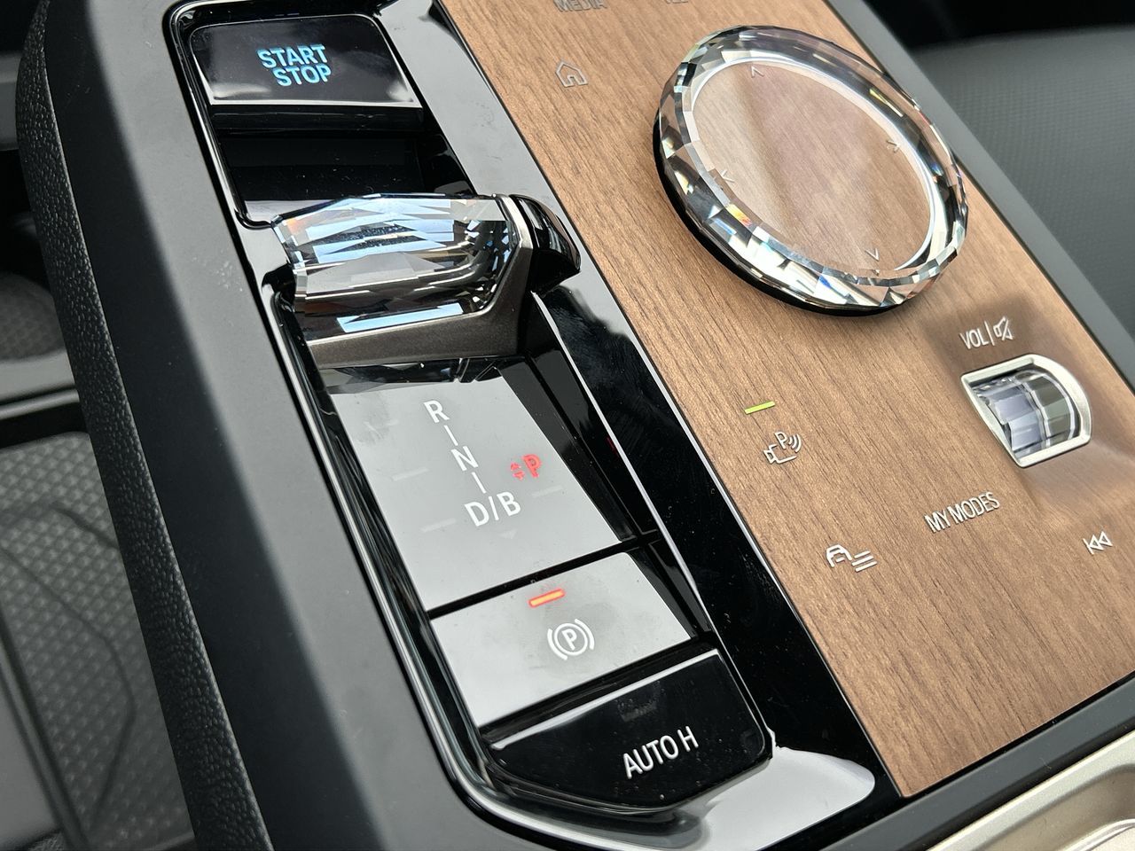 BMW iX  2026 à Aurora, Ontario