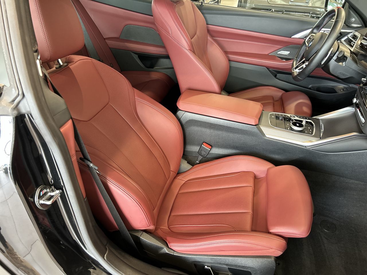 2025 BMW M440i