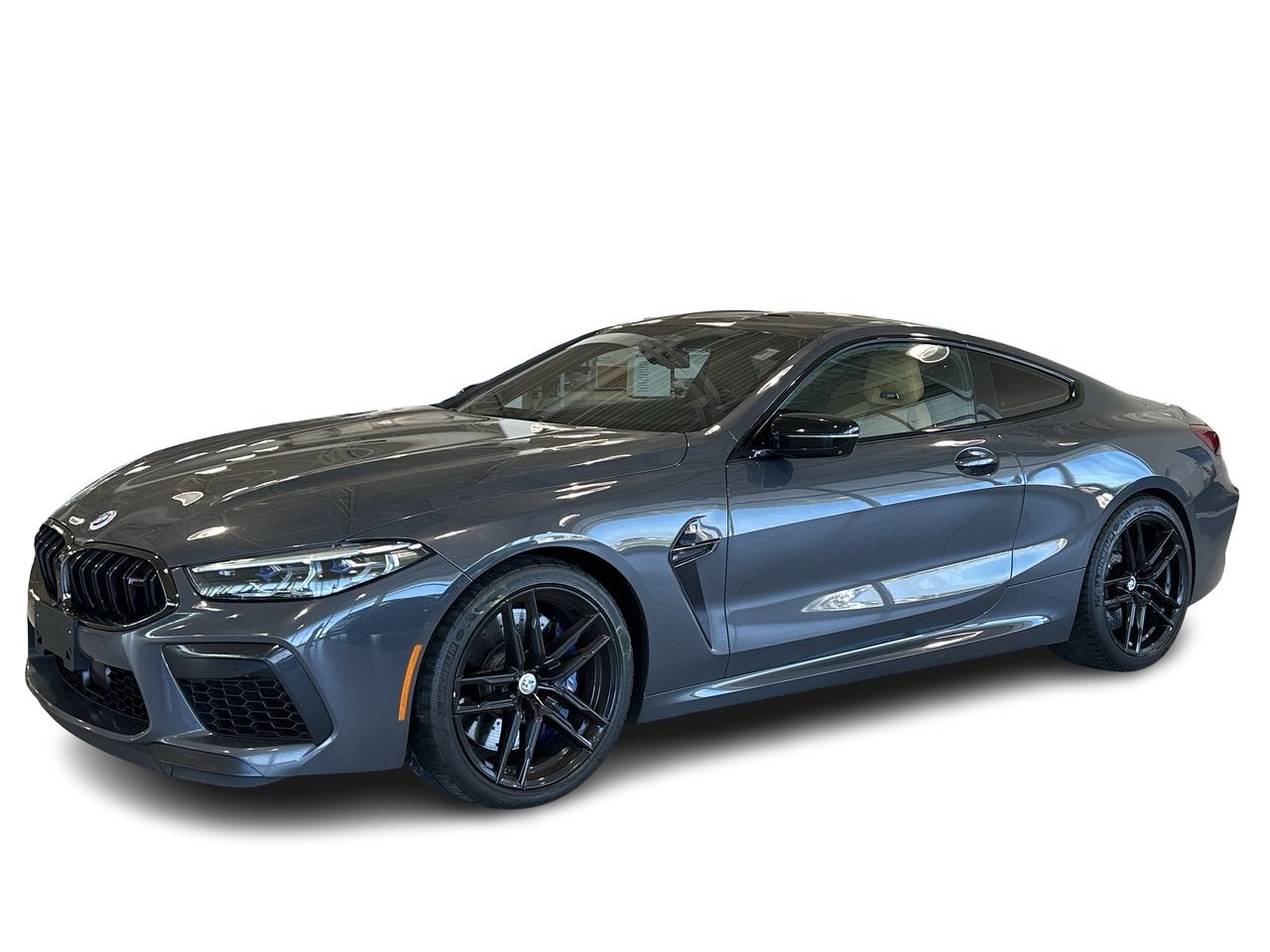 2022 BMW M8