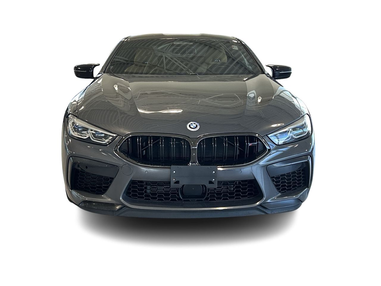 2022 BMW M8