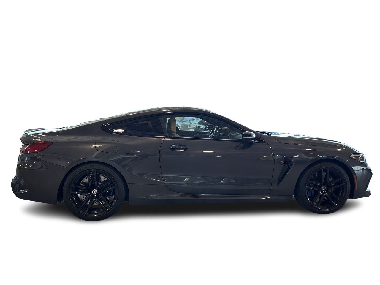 2022 BMW M8