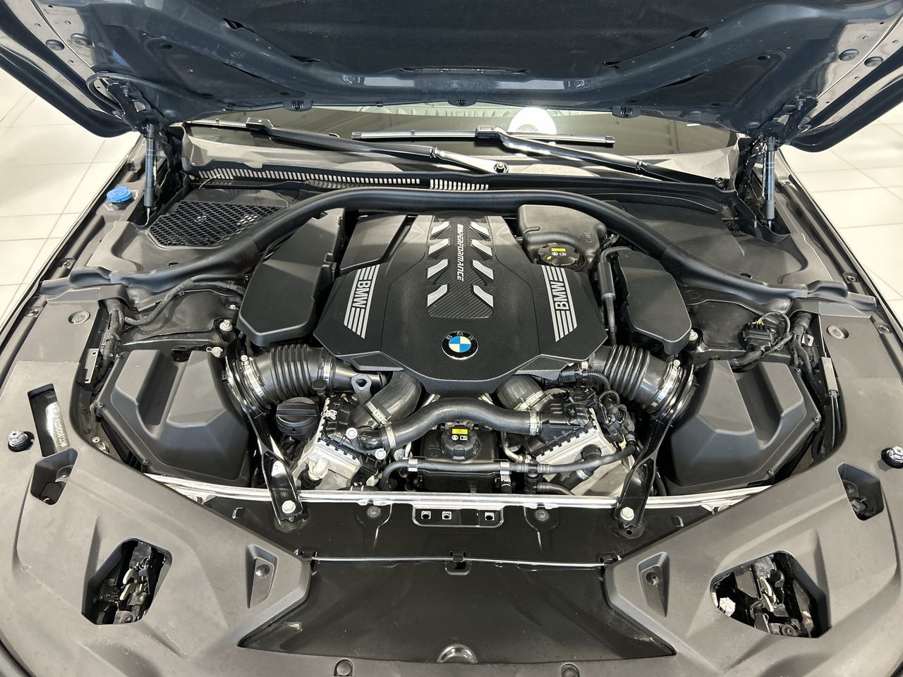 BMW M850i  2022 à Aurora, Ontario