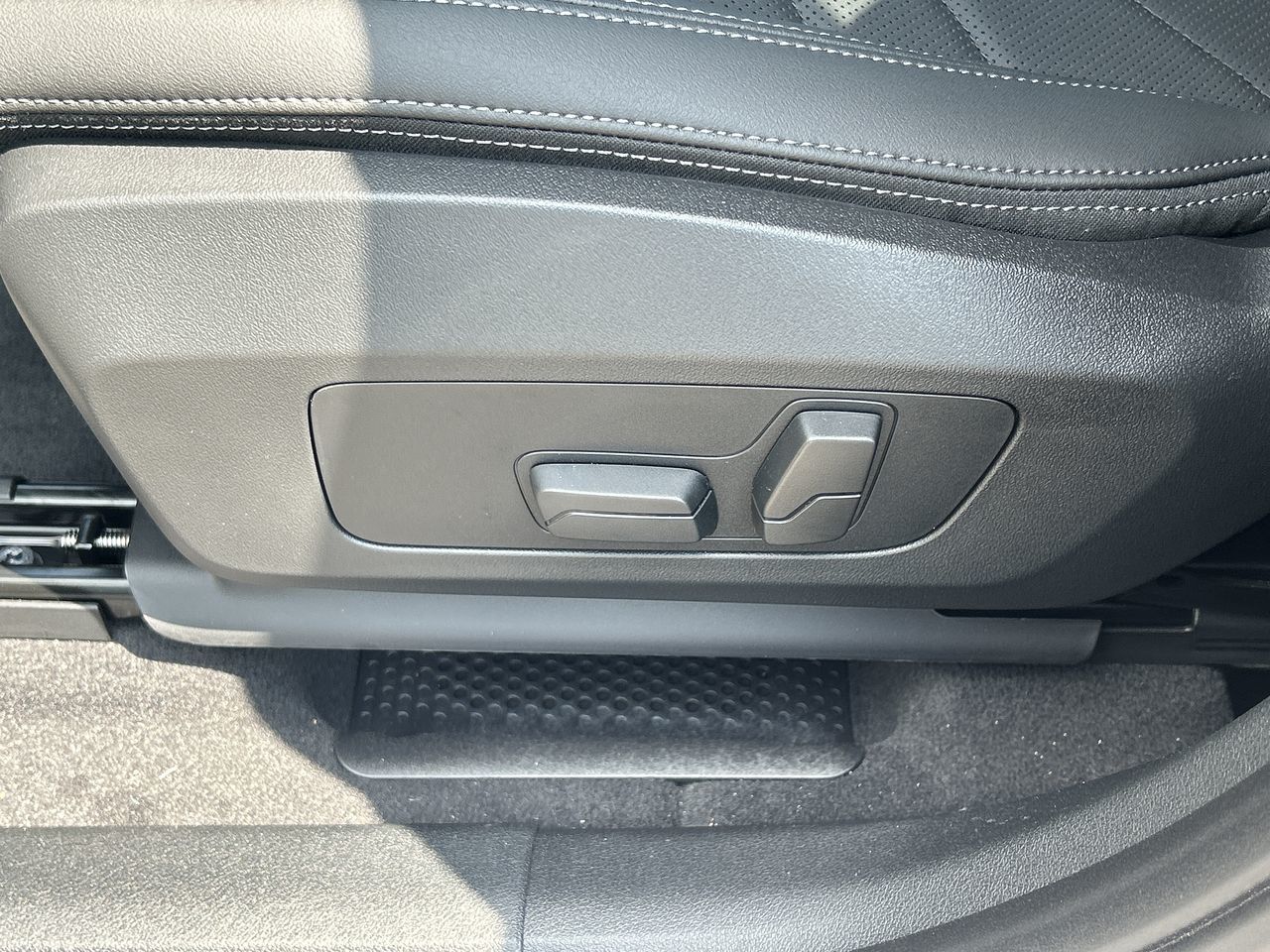 2024 BMW X1 in Aurora, Ontario