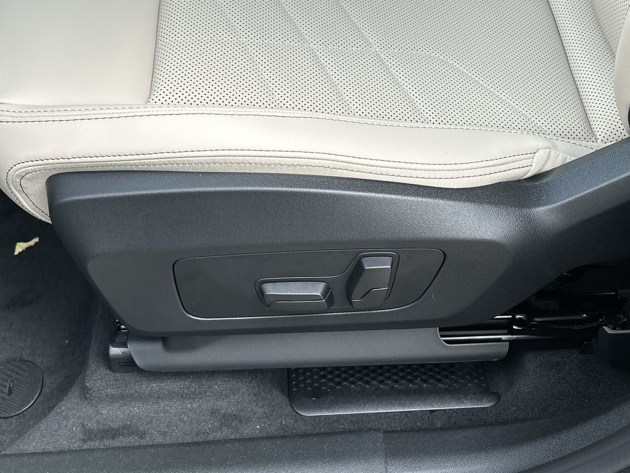 2025 BMW X1 in Aurora, Ontario