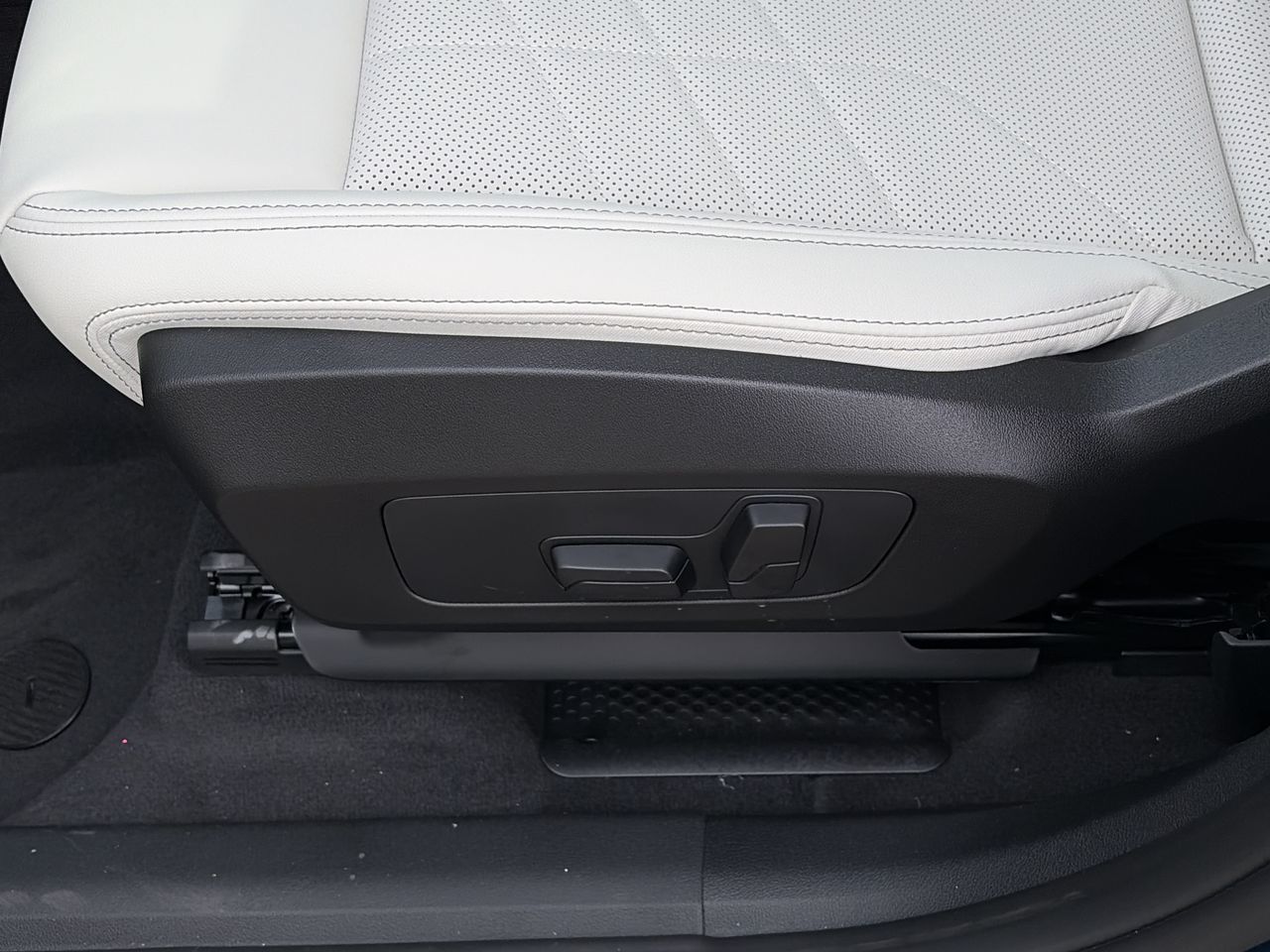 2026 BMW X1 in Aurora, Ontario