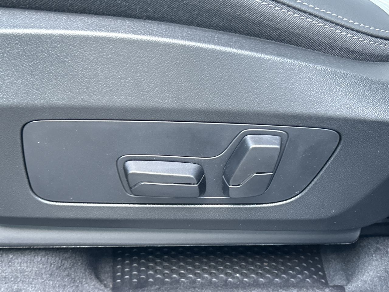 2026 BMW X1 in Aurora, Ontario