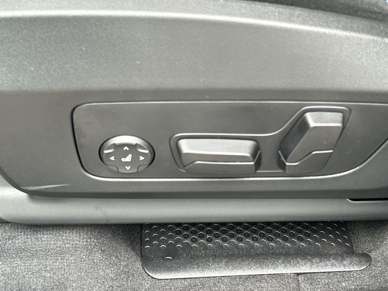 2027 BMW X1 in Aurora, Ontario