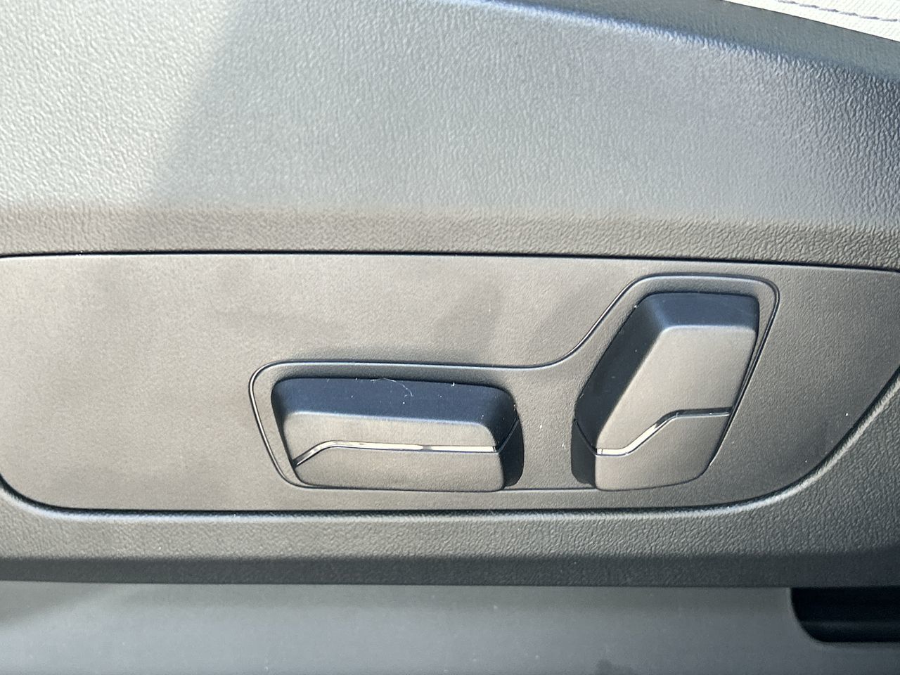 2027 BMW X1 in Aurora, Ontario