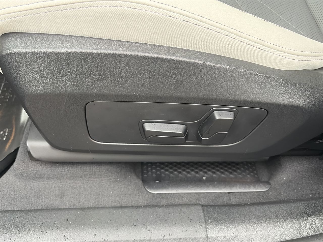 2027 BMW X1 in Aurora, Ontario