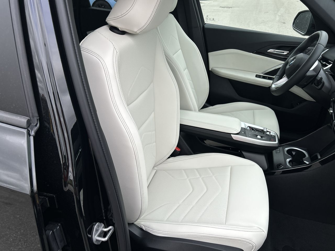 2027 BMW X1 in Aurora, Ontario