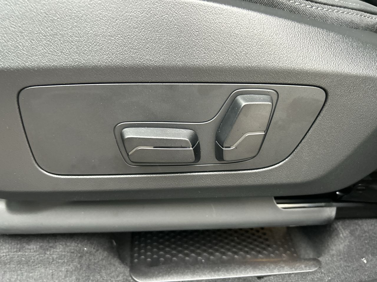 2027 BMW X1 in Aurora, Ontario