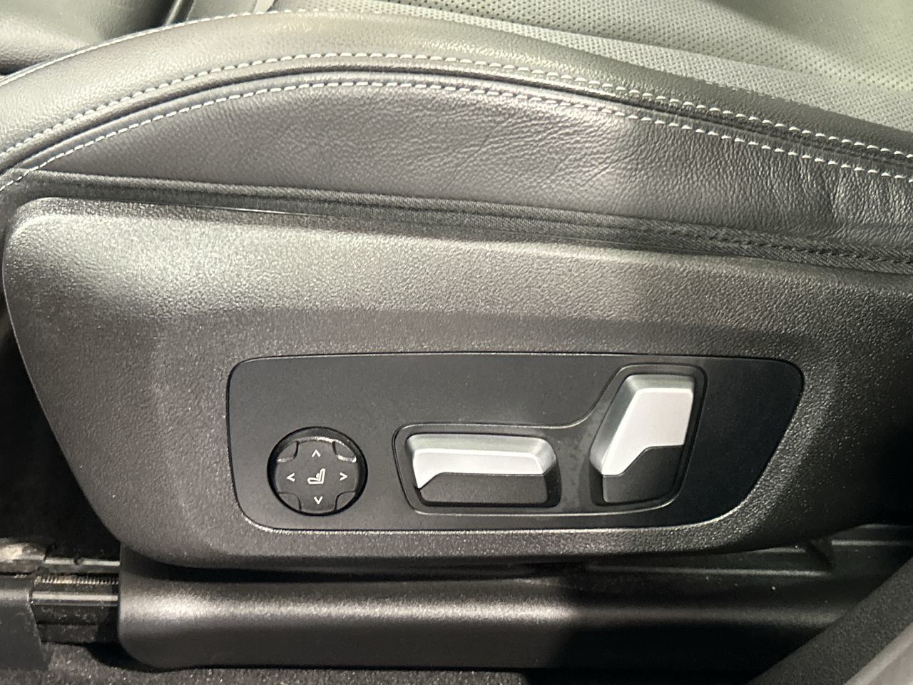 BMW X4  2022 à Aurora, Ontario