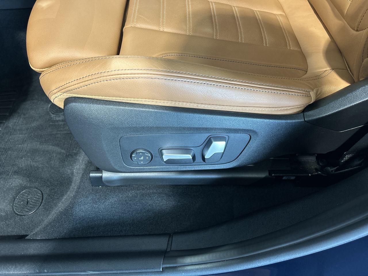2023 BMW X4 in Aurora, Ontario