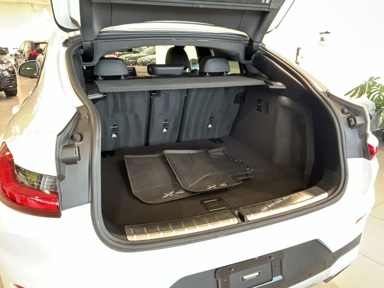 2023 BMW X4 in Aurora, Ontario