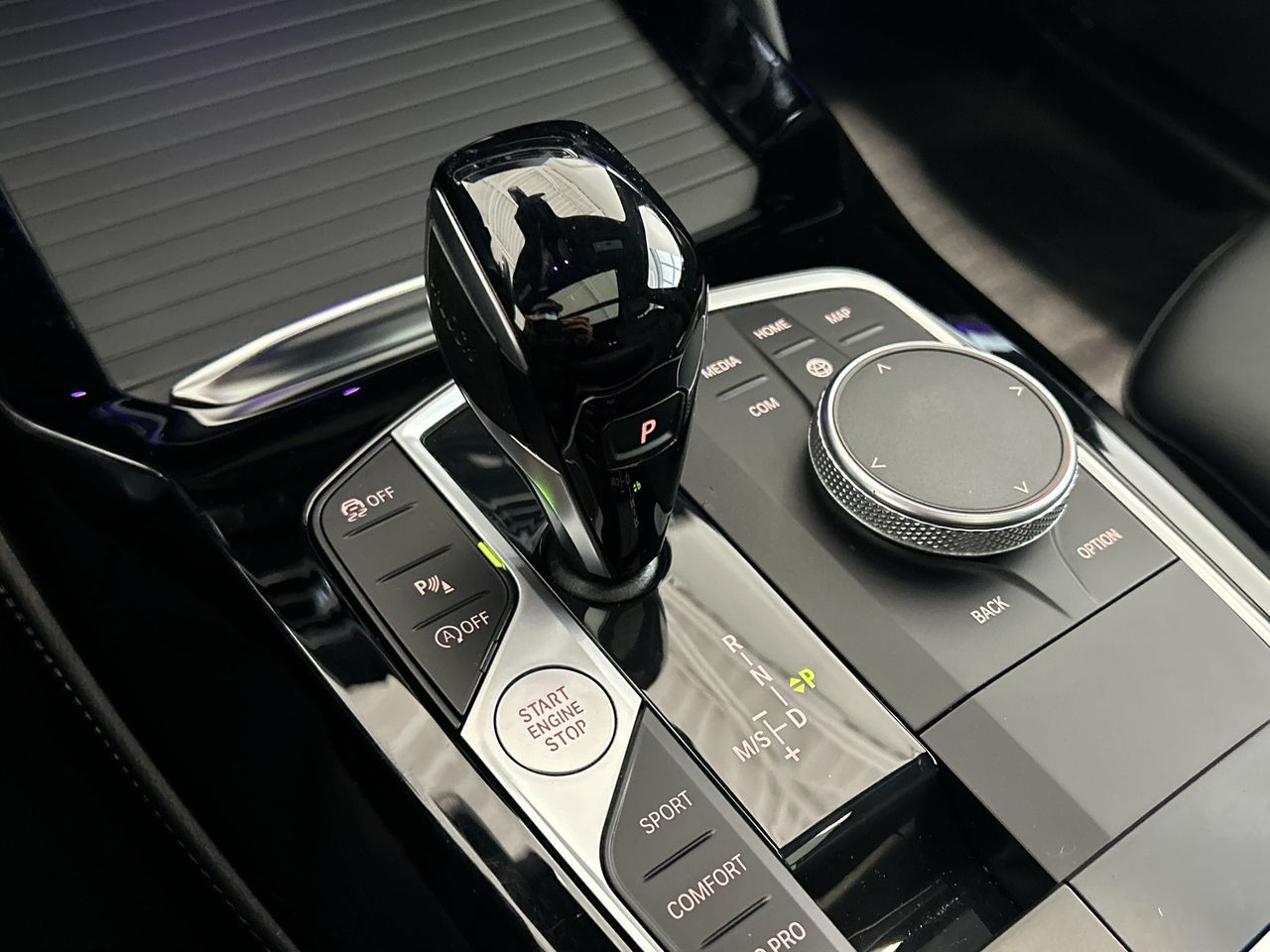 2023 BMW X4 in Aurora, Ontario