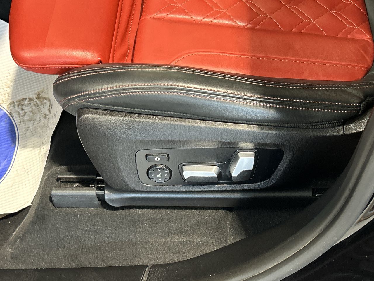 2023 BMW X4 in Aurora, Ontario