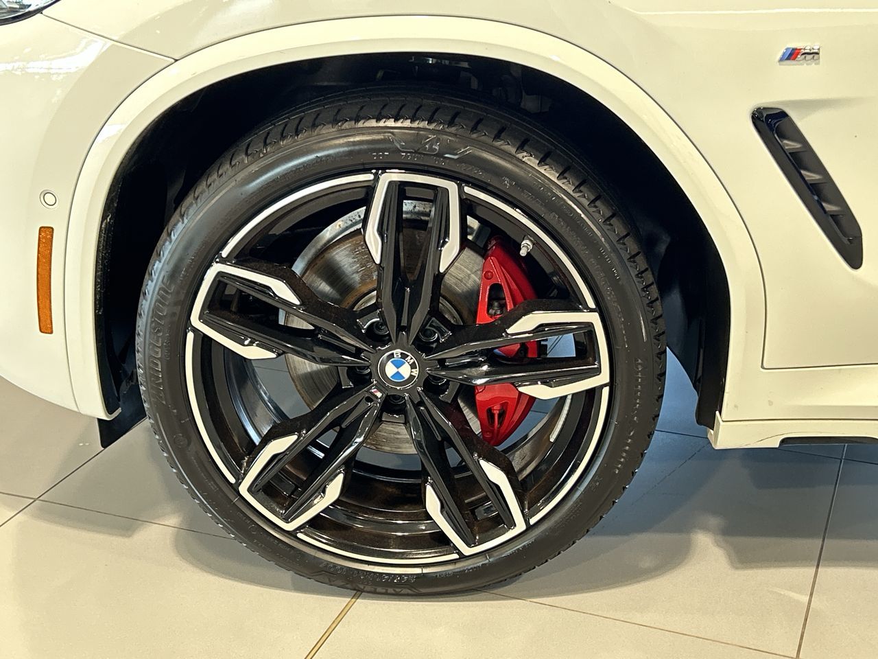 2023 BMW X4