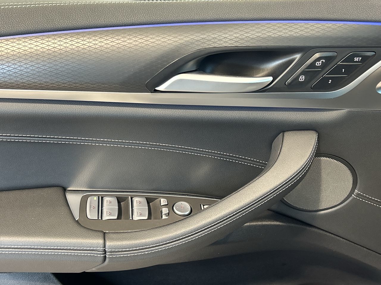 2025 BMW X4 in Aurora, Ontario